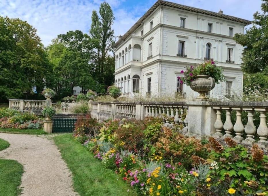Grande Maison En Bords De Marne - 25 Min De Paris Créteil Eksteriør bilde